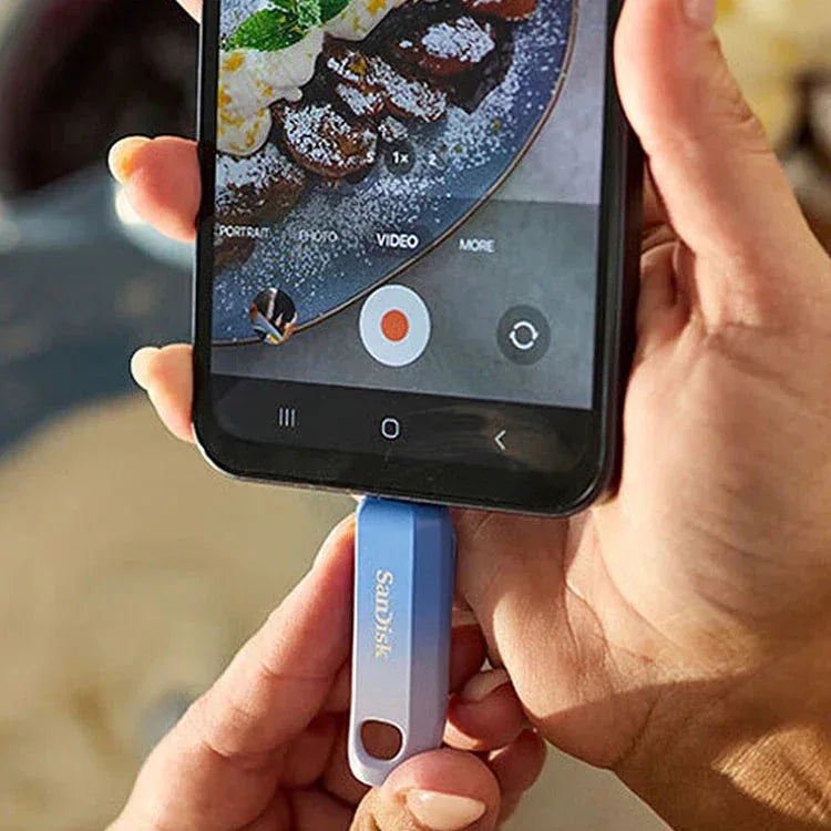 Creator USB-C Flash Drive for Phone Lexar™ - RS Store