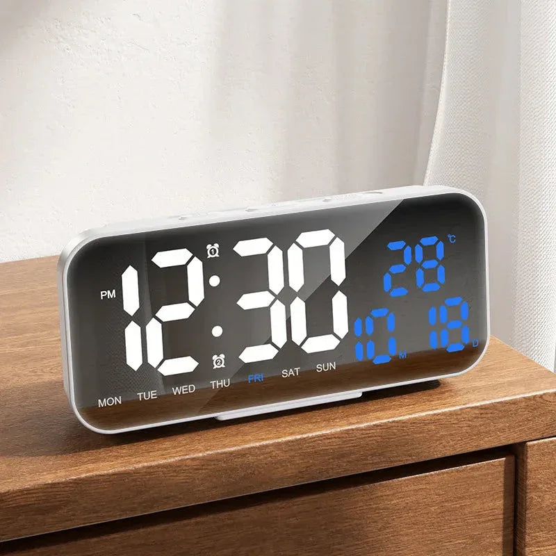 USB Powered Digital Alarm Clock Nienie™ - RS Store